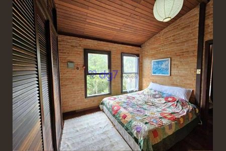 10_photo/94ce552d13.eb4747a7722cd593-ATLAS-7c858369-364d-4e2e-9c01-a6c6bb873bbf.jpg de casa de condomínio à venda com 3 quartos, 261m² em Gramado, Cotia