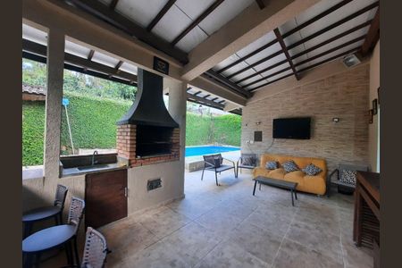 4_photo/94ce552d5b.9845a183adc4e21d-ATLAS-1578e9de-15cc-4a76-86c8-93846eefc595.jpg de casa à venda com 4 quartos, 231m² em Gramado, Cotia