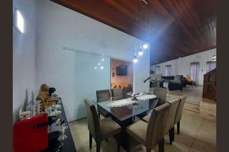 6_photo/94ce552d5b.9845a183adc4e21d-ATLAS-27aeae87-4032-41a2-abd6-6d70470c3ab9.jpg de casa à venda com 4 quartos, 231m² em Gramado, Cotia