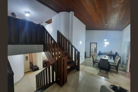 23_photo/94ce552d5b.9845a183adc4e21d-ATLAS-cfeb0996-430f-4190-80b1-0512e954cdf3.jpg de casa à venda com 4 quartos, 231m² em Gramado, Cotia