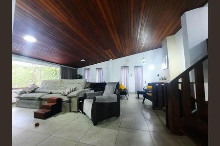 17_photo/94ce552d5b.9845a183adc4e21d-ATLAS-f15c86b9-87b6-4723-8628-9d4bb7ae7592.jpg de casa à venda com 4 quartos, 231m² em Gramado, Cotia