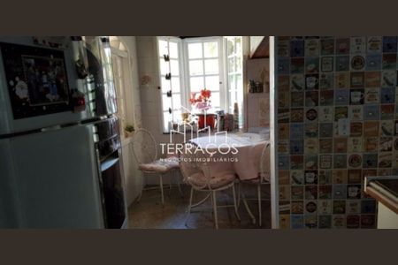 45_photo/94ce552dfb.cdcaac75409d31be-ATLAS-0e8201a2-36fa-4902-ba39-8a103e2b0ca5.jpg de casa de condomínio à venda com 4 quartos, 437m² em Gramado, Cotia