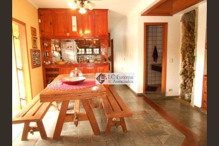 6_photo/94ce552dfb.cdcaac75409d31be-ATLAS-3369bbca-17c0-4a63-b882-24b9d9f914ef.jpg de casa de condomínio à venda com 3 quartos, 350m² em Gramado, Cotia