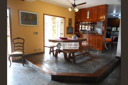 1_photo/94ce552dfb.cdcaac75409d31be-ATLAS-3be4f12e-fd59-4cc2-9d3f-df825e45f3e8.jpg de casa de condomínio à venda com 3 quartos, 350m² em Gramado, Cotia