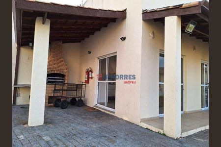 5_photo/94ce5532c3.cdd4f02be08f0036-ATLAS-190c1584-574e-467b-a443-4ec0d3270f01.jpg de casa à venda com 3 quartos, 110m² em Chácara Pavoeiro, Cotia