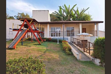 10_photo/94ce5532c3.cdd4f02be08f0036-ATLAS-ff8d26e6-ebbc-44c2-a37f-608e275a22f4.jpg de casa à venda com 3 quartos, 110m² em Chácara Pavoeiro, Cotia