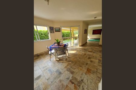 3_photo/94ce5532e1.e8a0ff3923ec2af0-ATLAS-b137f77b-b717-4cbf-8bea-84aa8115cebb.jpg de casa de condomínio à venda com 4 quartos, 306m² em Gramado, Cotia