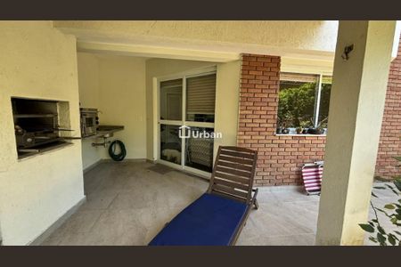 23_photo/94ce5532e9.e8a0ff3923ec2af0-ATLAS-140761e1-e574-418a-a9c3-44f0907aaafb.jpg de casa de condomínio à venda com 3 quartos, 180m² em Jardim Barbacena, Cotia