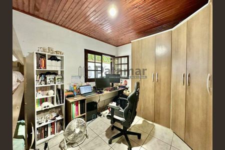 7_photo/94ce553365.5b63f18bcccc212e-ATLAS-2d33c5cd-a72b-4b10-9d76-3aba6dfc4d37.jpg de casa à venda com 2 quartos, 140m² em Jardim Rebelato, Cotia