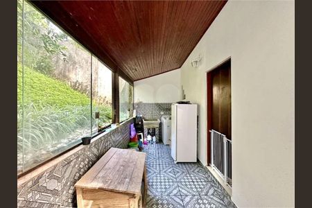 12_photo/94ce553365.5b63f18bcccc212e-ATLAS-e9ebbb4a-84c8-4042-a010-585a956c2b39.jpg de casa à venda com 2 quartos, 139m² em Jardim Rebelato, Cotia