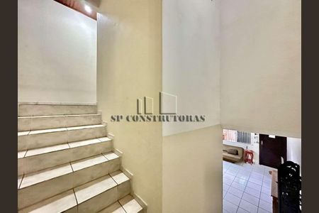 14_photo/94ce55337b.4f875551a4e5af79-ATLAS-457eb5c6-dbad-444a-aaf9-e5555804a4b1.jpg de casa à venda com 2 quartos, 139m² em Jardim Barbacena, Cotia