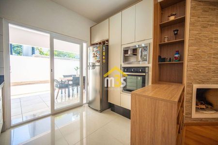 12_photo/94ce5533bb.9dbacb9bab25b30f-ATLAS-2e29c951-de59-481f-a991-0dcd411e09e0.jpg de casa à venda com 3 quartos, 105m² em Granja Viana, Cotia