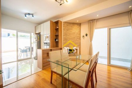 8_photo/94ce5533bb.9dbacb9bab25b30f-ATLAS-d9704829-81ed-4e44-8800-b65dcf02bdfd.jpg de casa à venda com 3 quartos, 105m² em Granja Viana, Cotia