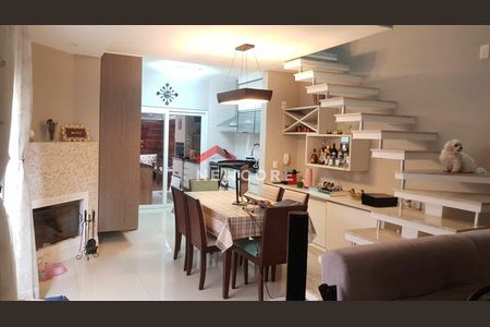 11_photo/94ce5533bb.cda01c5f2bf1a0d1-ATLAS-fa2a9853-c644-4e60-bd99-54b79965c97f.jpg de casa de condomínio à venda com 3 quartos, 105m² em Granja Viana, Cotia