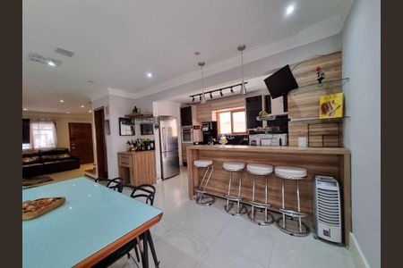 10_photo/94ce5535fd.eb4747a7722cd593-ATLAS-733e7ce6-21d9-46db-9dae-c459ff2c8cb1.jpg de casa de condomínio à venda com 4 quartos, 148m² em Jardim Barbacena, Cotia