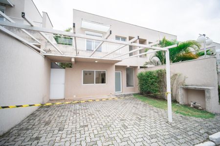 9_photo/94ce553609.bc1e3fbe338f3a4c-ATLAS-3bc98dad-e628-4a65-a038-925b7f994a25.jpg de casa à venda com 3 quartos, 213m² em Jardim Rebelato, Cotia