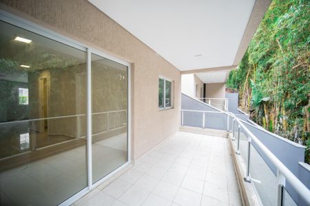 6_photo/94ce553609.bc1e3fbe338f3a4c-ATLAS-96dcb161-9e00-480e-beca-1a7f8c83bc12.jpg de casa à venda com 3 quartos, 213m² em Jardim Rebelato, Cotia