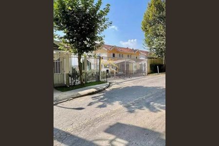 57_photo/94ce5537bd.9a91a49bb085b9d1-ATLAS-48a44b1f-9cc9-445c-b876-576b5fff3b53.jpg de casa para alugar com 3 quartos, 220m² em Jardim Recanto Suave, Cotia