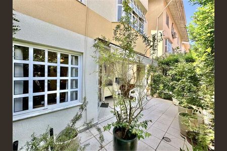 8_photo/94ce5537c3.9a91a49bb085b9d1-ATLAS-1103e8e8-751d-4f9a-9b74-68bee67fb6ef.jpg de casa de condomínio à venda com 3 quartos, 209m² em Granja Viana, Cotia