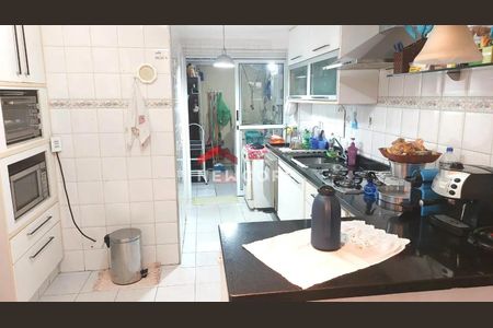 7_photo/94ce5537c3.9a91a49bb085b9d1-ATLAS-296d461a-53cf-4ca3-a757-e7e2f4963131.jpg de casa de condomínio à venda com 3 quartos, 211m² em Granja Viana, Cotia