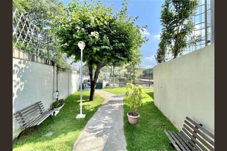 1_photo/94ce5537c3.9a91a49bb085b9d1-ATLAS-4bf6eeae-5884-41b7-be50-efdcac4aa76d.jpg de casa de condomínio à venda com 3 quartos, 209m² em Granja Viana, Cotia