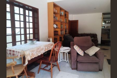 33_photo/94ce5537ef.45c2d7d3c0346745-ATLAS-96d2f1ec-5629-4fde-89f2-99711b84c51c.jpg de casa para alugar com 4 quartos, 318m² em Jardim Guerreiro, Cotia