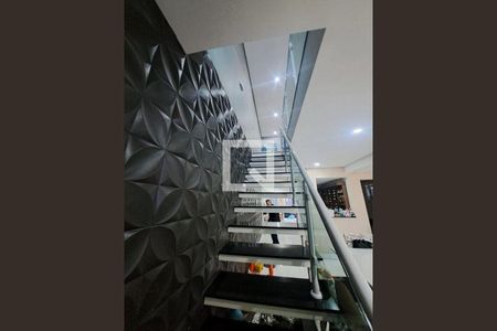 7_photo/94ce554261.cba9474eaf1c4fd4-ATLAS-67126230-450d-497a-8cb7-4e38f93e8c05.jpg de casa à venda com 3 quartos, 270m² em Jardim Primeiro de Maio (Chacara Fazendinha), Osasco