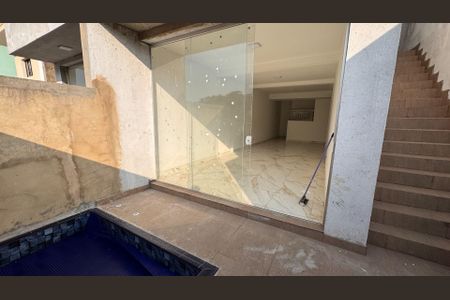 3_photo/94ce554b53.59b9fa3339c8dcb8-ATLAS-5fb5ca7c-211e-4b76-b2ec-8721997cf6c3.jpg de casa para alugar com 3 quartos, 206m² em Lageadinho, Cotia