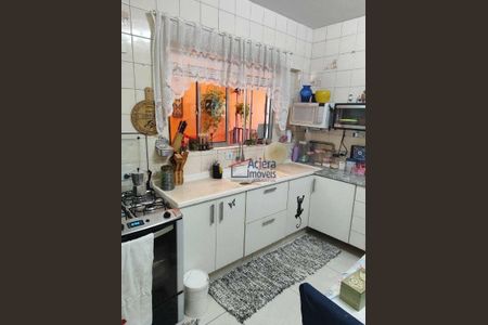 6_photo/94ce554b85.4b1992a7ab35c141-ATLAS-69e67e32-6b97-4a5e-87e9-9d344cc8b2e5.jpg de casa à venda com 2 quartos, 143m² em Jardim Semiramis, Cotia