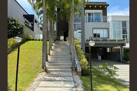 5_photo/94ce554bbb.dc8bbd111761e841-ATLAS-ee513d35-644a-43bb-8d06-6066c745ee4c.jpg de casa para alugar com 4 quartos, 340m² em Lageadinho, Cotia