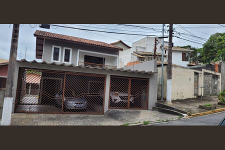 11_photo/94ce554bc1.659d7f3f71f48841-ATLAS-10feccee-c3e3-45ae-bc8d-ab7228a36e2d.jpg de casa para alugar com 3 quartos, 252m² em Jardim Semiramis, Cotia