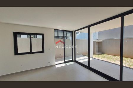 4_photo/94ce554c0b.b7afec13c8c84584-ATLAS-195f1ef9-16ee-4386-a33e-32e5f41bc928.jpg de casa de condomínio à venda com 3 quartos, 123m² em Jardim Semiramis, Cotia