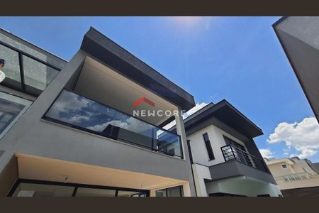 44_photo/94ce554c0b.b7afec13c8c84584-ATLAS-be83e8d5-de55-49e6-9531-d239b6fbac99.jpg de casa de condomínio à venda com 3 quartos, 123m² em Jardim Semiramis, Cotia