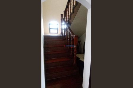 7_photo/94ce554c63.92100b2835339fd0-ATLAS-e3eb9c5a-abcd-4ea7-9a8a-769e27397083.jpg de casa para alugar com 5 quartos, 497m² em Jardim Semiramis, Cotia