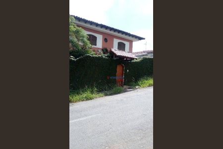 3_photo/94ce554c63.92100b2835339fd0-ATLAS-e4e86bc7-5b59-4a4e-9056-f30ff0d3a099.jpg de casa para alugar com 5 quartos, 497m² em Jardim Semiramis, Cotia