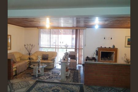 10_photo/94ce554c71.685d11884b71404d-ATLAS-5e23cd89-d2ae-49a0-bec6-2e6fb806bc1a.jpg de casa à venda com 4 quartos, 395m² em Granja Viana, Cotia