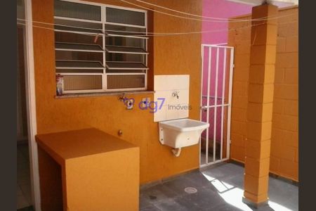 7_photo/94ce554c8b.d1369c99fce4e19f-ATLAS-fe09bd80-23dd-4016-8153-cbbd72343821.jpg de casa à venda com 2 quartos, 70m² em Granja Viana, Cotia