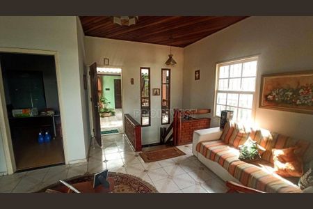 8_photo/94ce554c8f.cd6ac7e963e68f71-ATLAS-5eee1054-0a42-4985-9544-34ceb47aa53e.jpg de casa à venda com 3 quartos, 238m² em Granja Viana, Cotia