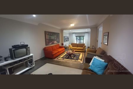 7_photo/94ce554c9b.49e5f4e107e90c19-ATLAS-3f7357ed-d7fa-495d-a09e-39ceadb7f7b7.jpg de casa à venda com 4 quartos, 343m² em Parque Frondoso, Cotia