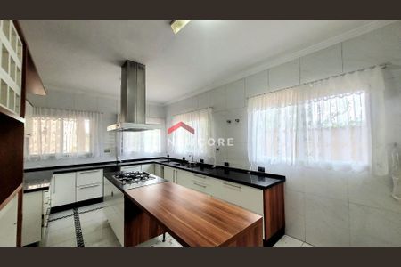 17_photo/94ce554d35.32a8019b0364636a-ATLAS-ecfee240-d496-41f6-b95e-4b86e9ee4346.jpg de casa de condomínio à venda com 5 quartos, 430m² em Granja Viana, Cotia