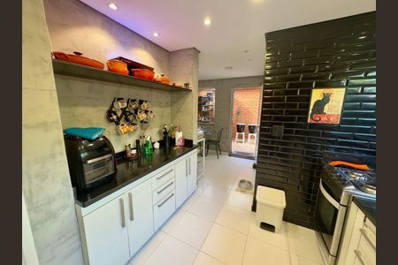 7_photo/94ce554d41.e6f02a1e96aef2b1-ATLAS-448c53ea-e2e7-44fe-b9dc-0ed25ec991e5.jpg de casa à venda com 3 quartos, 407m² em Granja Viana, Cotia