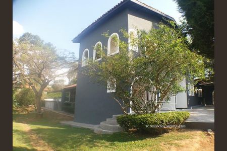 4_photo/94ce554d51.e9bc35269128f7e8-ATLAS-1c33f48a-105b-48e1-a892-c4a7ca9981d3.jpg de casa de condomínio à venda com 6 quartos, 976m² em Granja Viana, Cotia