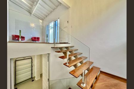 3_photo/94ce5552c3.cc80a849dbb3670d-ATLAS-1104b230-7e9f-4eb9-83eb-91904335e4fd.jpg de casa de condomínio à venda com 3 quartos, 574m² em Jardim Helena, Carapicuíba