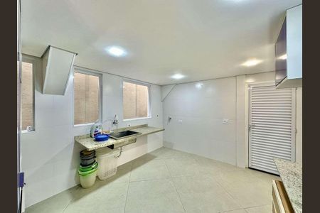 15_photo/94ce5552c3.cc80a849dbb3670d-ATLAS-b82dc4fe-ee9e-48fe-988f-8704ab0f0872.jpg de casa de condomínio à venda com 3 quartos, 574m² em Jardim Helena, Carapicuíba