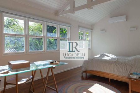 40_photo/94ce5553f3.c65db5d48a7541ba-ATLAS-b4c5bfa8-95b4-43e7-b5d0-1cbf13602efc.jpg de casa de condomínio para alugar com 5 quartos, 300m² em Parque Primavera, Carapicuíba