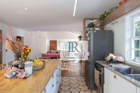 30_photo/94ce5553f3.c65db5d48a7541ba-ATLAS-b92cd99b-d8c1-4c46-9333-7fcdddccb49a.jpg de casa de condomínio para alugar com 5 quartos, 300m² em Parque Primavera, Carapicuíba