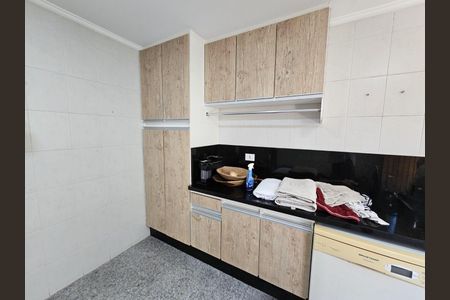 5_photo/94ce5554bb.07fb07773285f6be-ATLAS-32048e3a-b6c7-467d-bbe7-03c8dfe75db9.jpg de casa à venda com 3 quartos, 449m² em Granja Viana, Carapicuíba