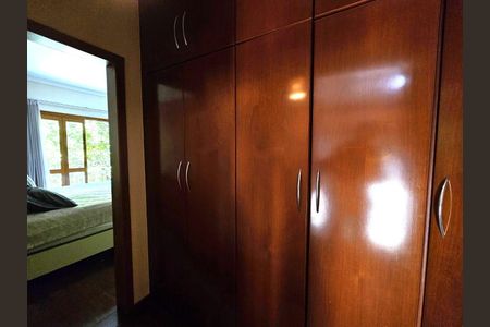 24_photo/94ce5554bb.07fb07773285f6be-ATLAS-be2c774b-ac6c-43b5-955a-beeb623dbd7b.jpg de casa de condomínio à venda com 3 quartos, 449m² em Granja Viana, Carapicuíba