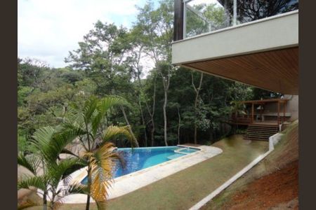 4_photo/94ce5555ab.72c99cad9401b729-ATLAS-7a0bdadd-51e2-4a2d-82f8-2dca1433e2c8.jpg de casa de condomínio à venda com 4 quartos, 800m² em Parque Primavera, Carapicuíba