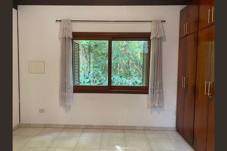 5_photo/94ce5556b3.826aa08d214c4ef3-ATLAS-39c8c792-60c4-4e19-82fa-27c4b165749a.jpg de casa de condomínio à venda com 4 quartos, 525m² em Parque Primavera, Carapicuíba